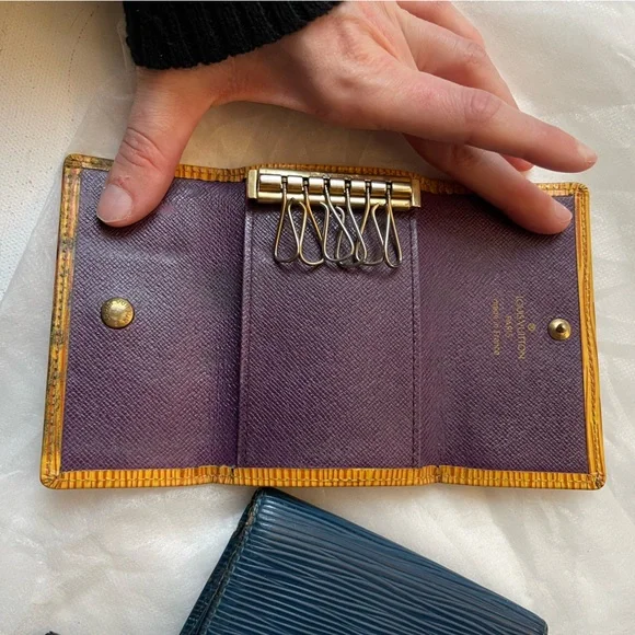 Louis Vuitton Epi Project Pieces Yellow Blue Black Leather Key Holder Wallet - Picture 2 of 9
